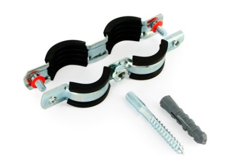 Хомут двойной для труб с резиновым уплотнителем, шпилькой и дюбелем 3/8'