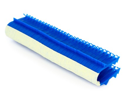 Скоба-фиксатор для труб в кассете (на клейкой ленте)