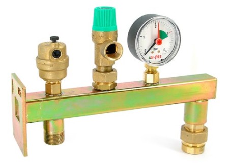 Консоль для подключения расширительного бака с группой безопасности котла и отсекающим клапаном 3/4'